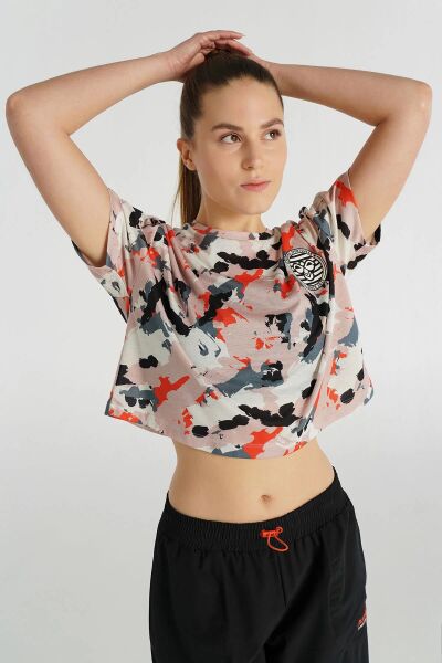 HUMMEL HMLJOKER CROP  T-SHIRT S/S KADIN KISA KOL T-SHIRT