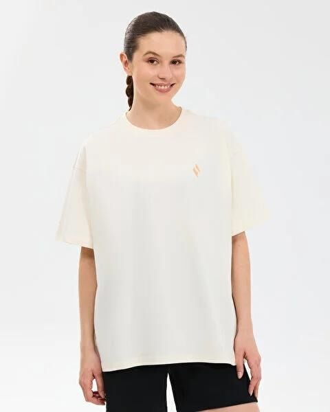 SKECHERS W OVERSİZE FİT GRAPHİC T-SHİRT KADIN T-SHIRT