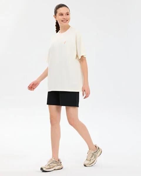 SKECHERS W OVERSİZE FİT GRAPHİC T-SHİRT KADIN T-SHIRT