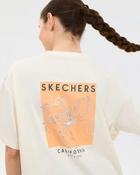 SKECHERS W OVERSİZE FİT GRAPHİC T-SHİRT KADIN T-SHIRT