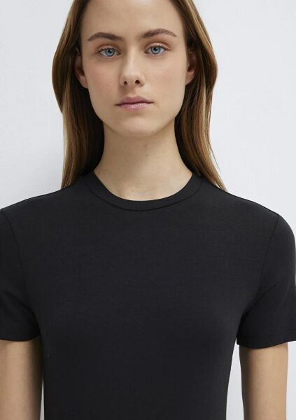 MAVİ YUVARLAK YAKA KADIN BASIC TİŞÖRT