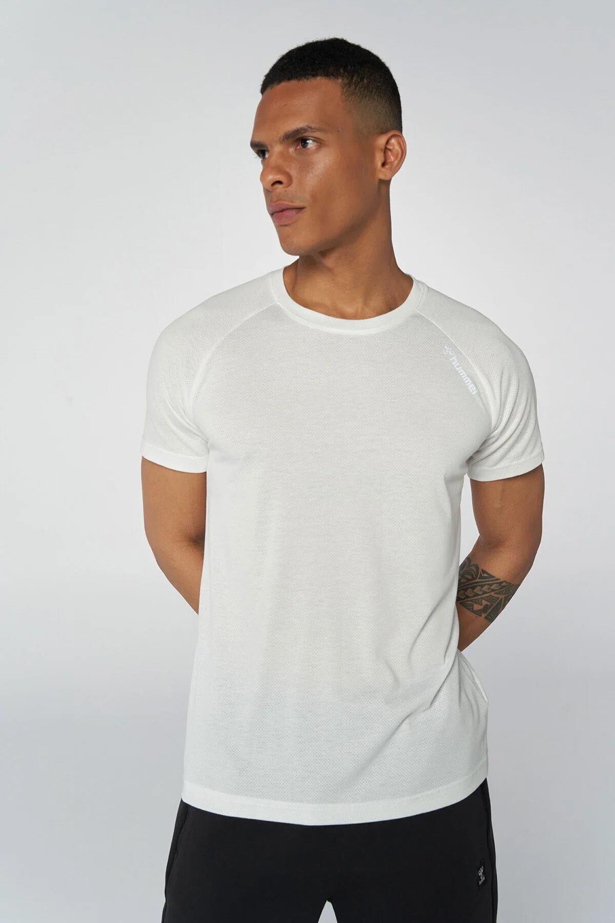 HUMMEL HMLVENGE T-SHIRT S/S ERKEK KISA KOL T-SHIRT