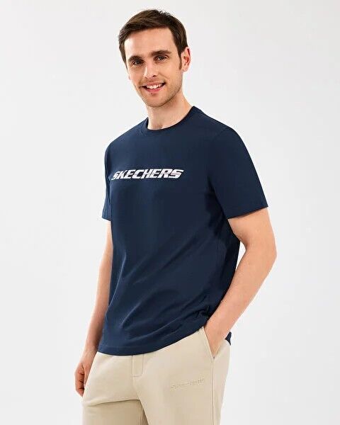 SKECHERS M LIGHTWEIGHT GRAPHIC TEE T-SHIRT UNISEX KISA KOL T-SHIRT