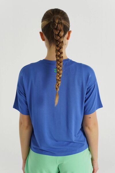 HUMMEL HMLBORNEO T-SHIRT S/S KADIN KISA KOL T-SHIRT