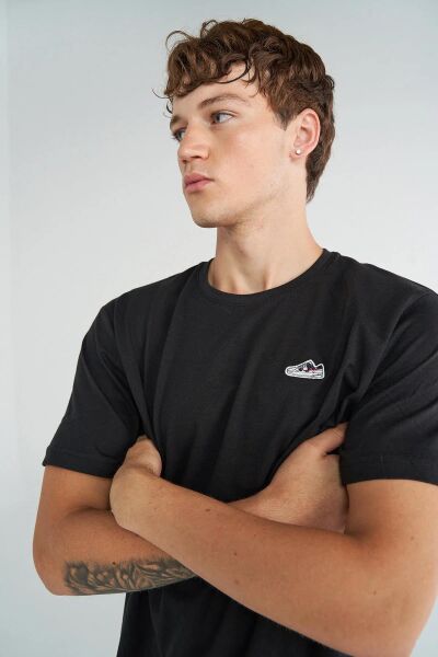 HUMMEL HMLJUNGLE T-SHIRT S/S ERKEK KISA KOL T-SHIRT