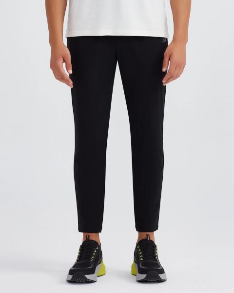 SKECHERS M MICRO COLLECTION REGULAR WOVEN PANT ERKEK PANTOLON