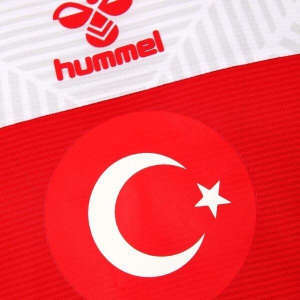 HUMMEL MİLLİ TAKIM ERKEK FORMA 25-26