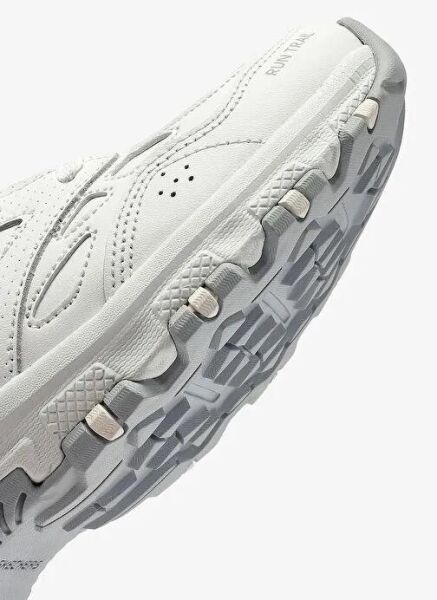 SKECHERS HILLCREST KADIN MODA AYAKKABI