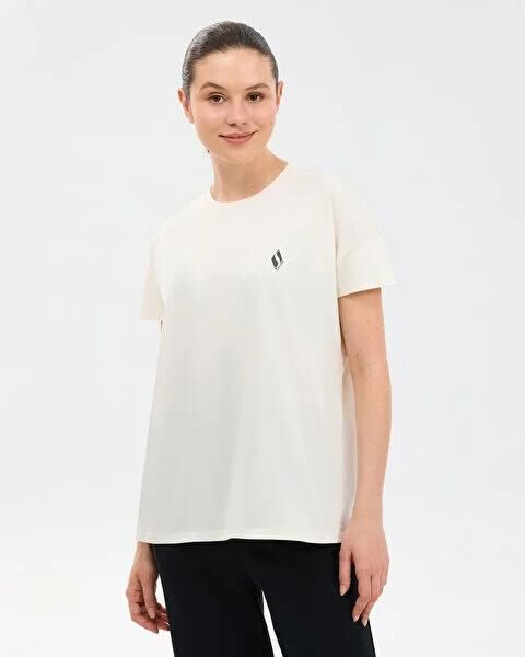 SKECHERS W CREW NECK GRAPHİC TEE T-SHİRT KADIN T-SHIRT