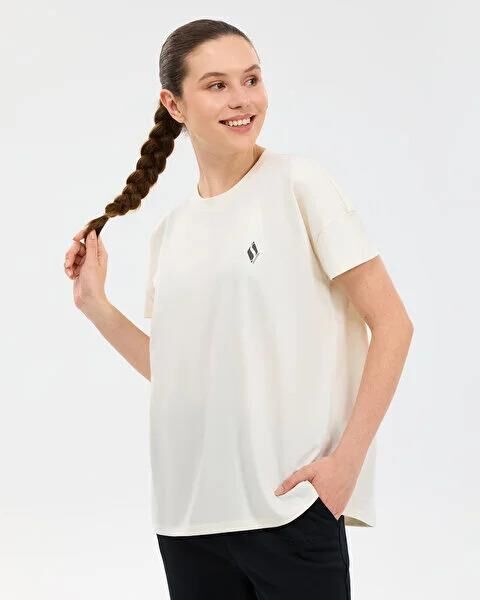 SKECHERS W CREW NECK GRAPHİC TEE T-SHİRT KADIN T-SHIRT