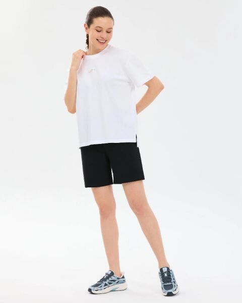 SKECHERS W GRAPHİC T-SHİRT SHORT SLEEVE T-SHİRT KADIN T-SHIRT