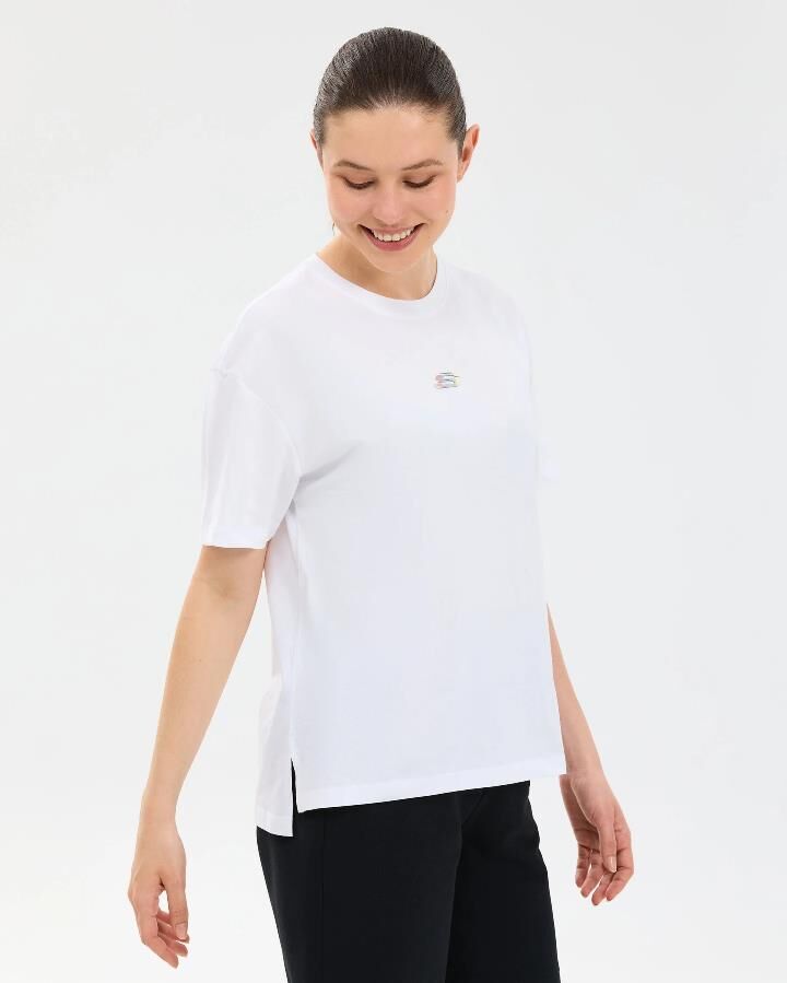 SKECHERS W GRAPHİC T-SHİRT SHORT SLEEVE T-SHİRT KADIN T-SHIRT