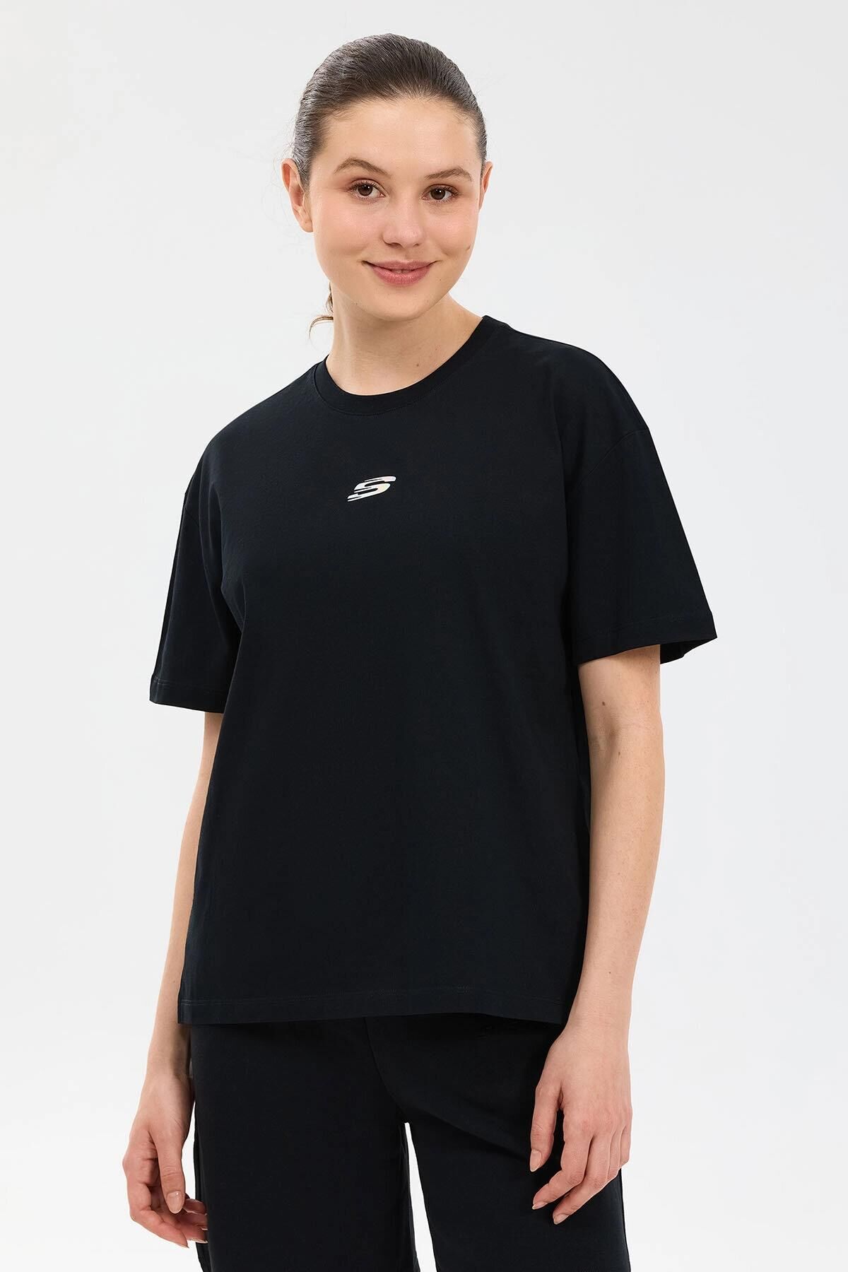 SKECHERS W GRAPHİC T-SHİRT SHORT SLEEVE T-SHİRT KADIN T-SHIRT