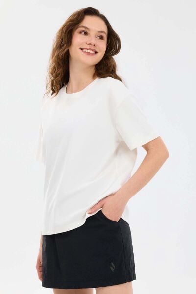 SKECHERS W LOOSE FİT T-SHİRT KADIN T-SHIRT