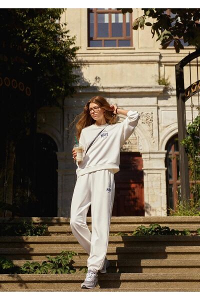 MAVİ BISIKLET YAKA SWEATSHIRT KADIN SWEATSHIRT