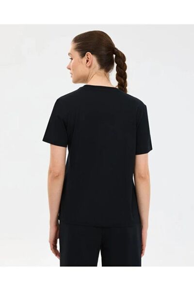 SKECHERS W REGULAR FİT GRAPHİC T-SHİRT KADIN T-SHIRT