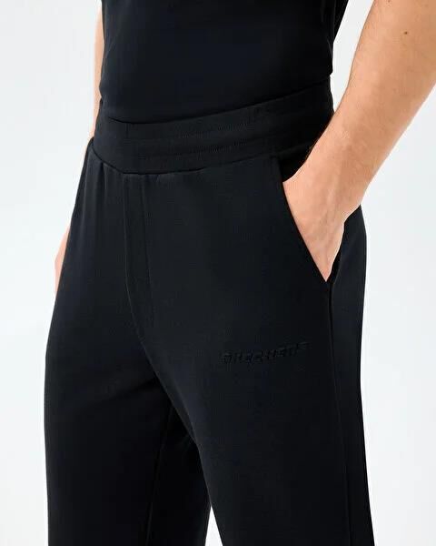 SKECHERS M ESSENTIAL REGULAR SWEATPANT ERKEK EŞOFMAN ALTI