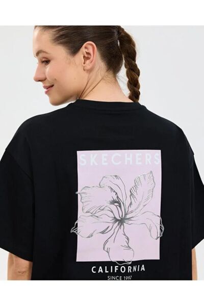 SKECHERS W OVERSİZE FİT GRAPHİC T-SHİRT KADIN T-SHIRT