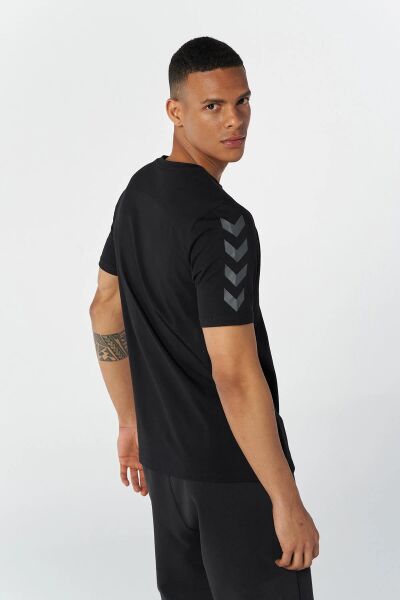 HUMMEL HMLT-MT COBRA T-SHIRT ERKEK KISA KOL T-SHIRT