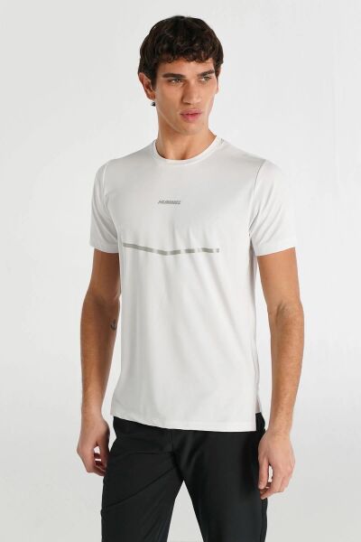 HUMMEL HMLLARRY T-SHIRT S/S ERKEK KISA KOL T-SHIRT