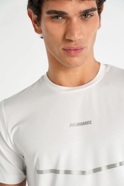 HUMMEL HMLLARRY T-SHIRT S/S ERKEK KISA KOL T-SHIRT