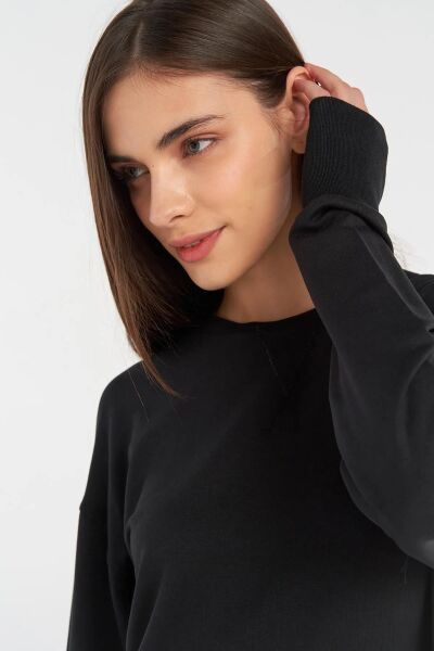 HUMMEL HMLJONINA SWEATSHIRT KADIN SWEATSHIRT