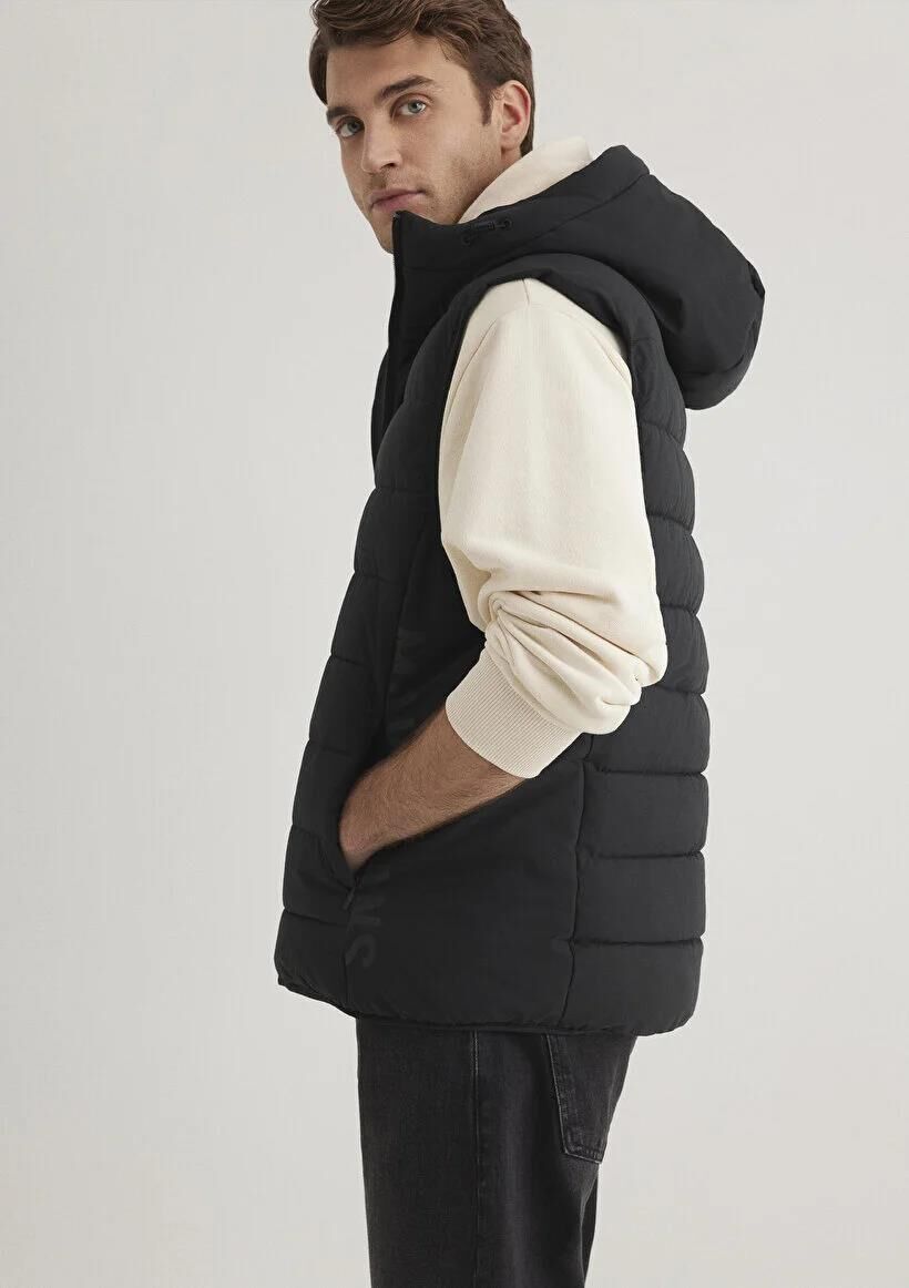 MAVİ KAPÜŞONLU ERKEK YELEK