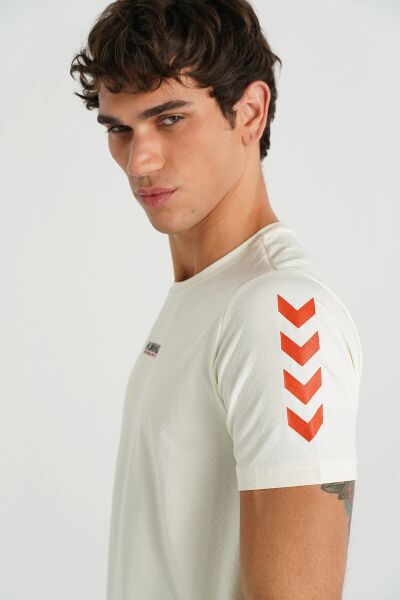 HUMMEL HMLLAMBERT T-SHIRT S/S ERKEK T-SHIRT