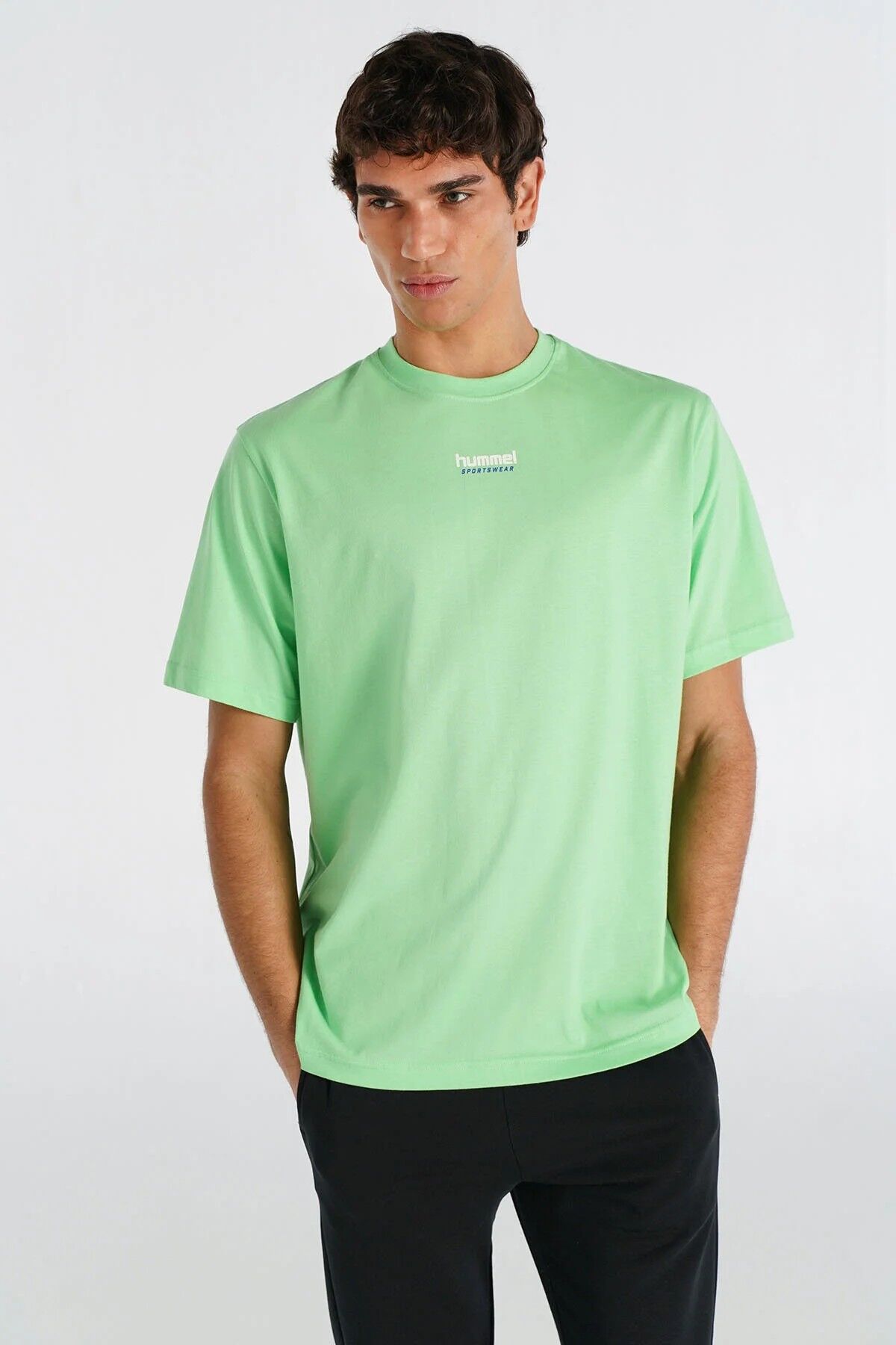 HUMMEL HMLLESSI OVERSIZE T-SHIRT S/S ERKEK T-SHIRT